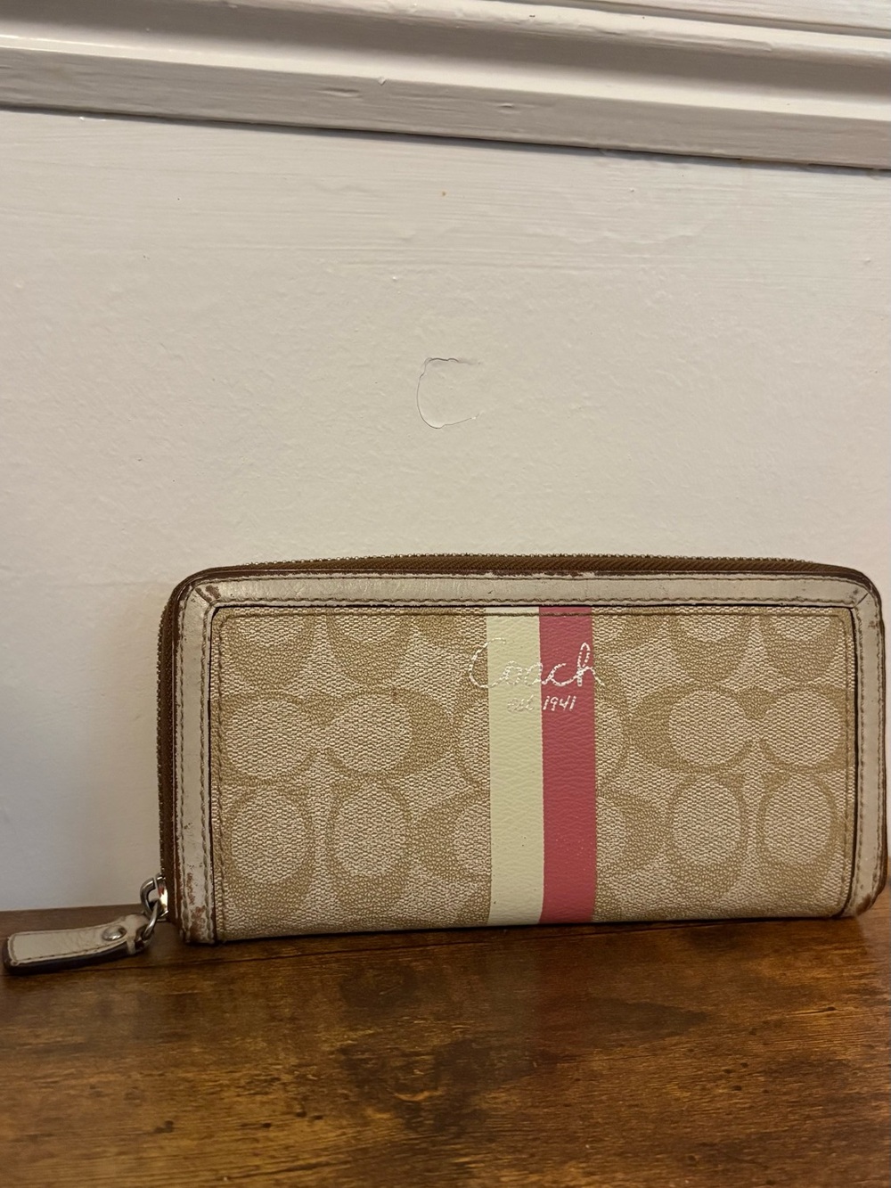 Authentic Coach Heritage Striped Accordion Wallet
